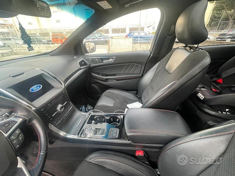 Usata Ford Edge 238 CV (175 kW) 2019 Grigio SUV