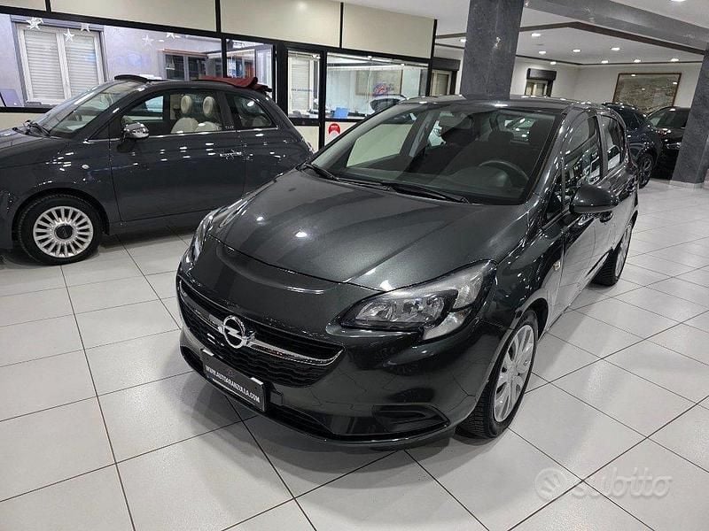 Grigio scuro Usata 2017 Opel Corsa Tre volumi | 5990 € (Ottimo prezzo) - Immagine 1/4