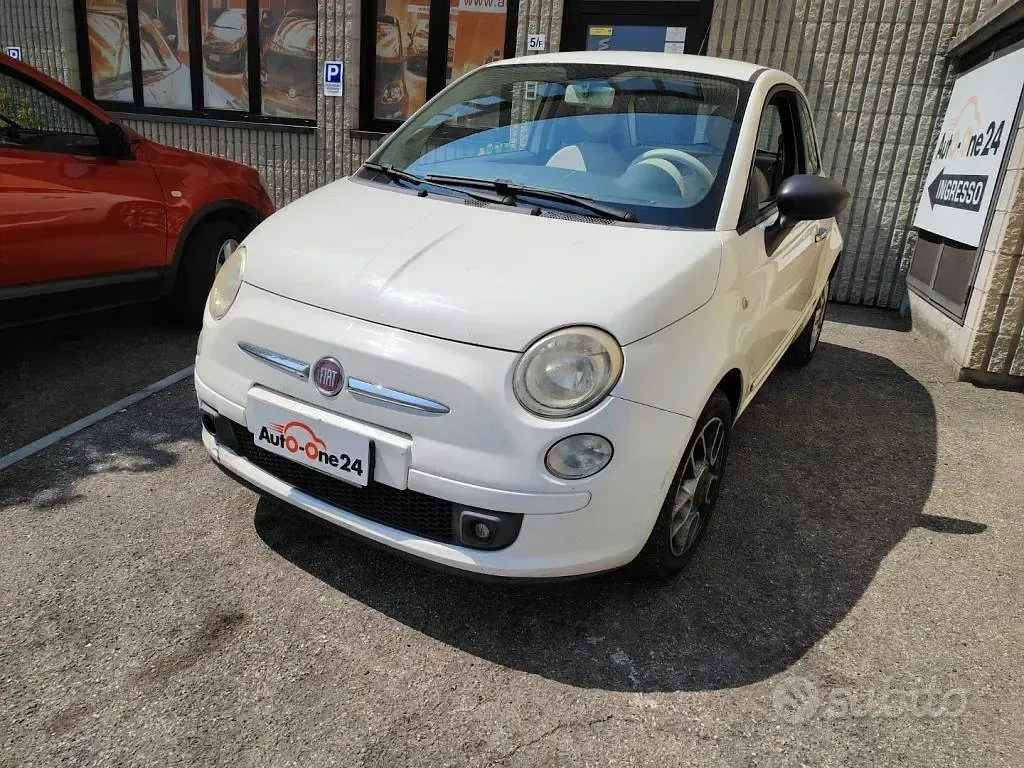 Usata Fiat 500 Pop 69 CV (50 kW) 2009 Bianco gelato metallizzato Cabrio