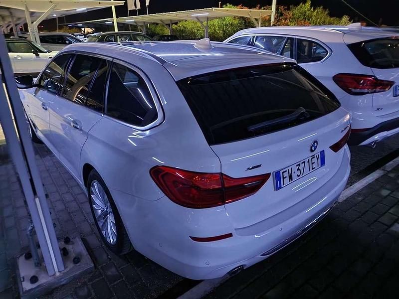 Usata BMW 520 Luxury Line 190 CV (139 kW) 2019 Bianco Station wagon