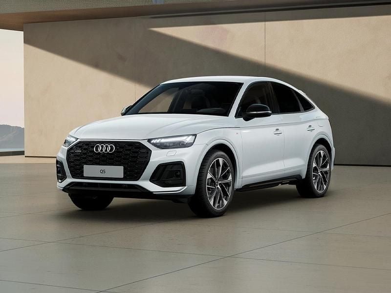 Bianco Nuova 2025 Audi Q5 Sportback Ambiente SUV | 69.900 € (Super prezzo) - Immagine 1/4