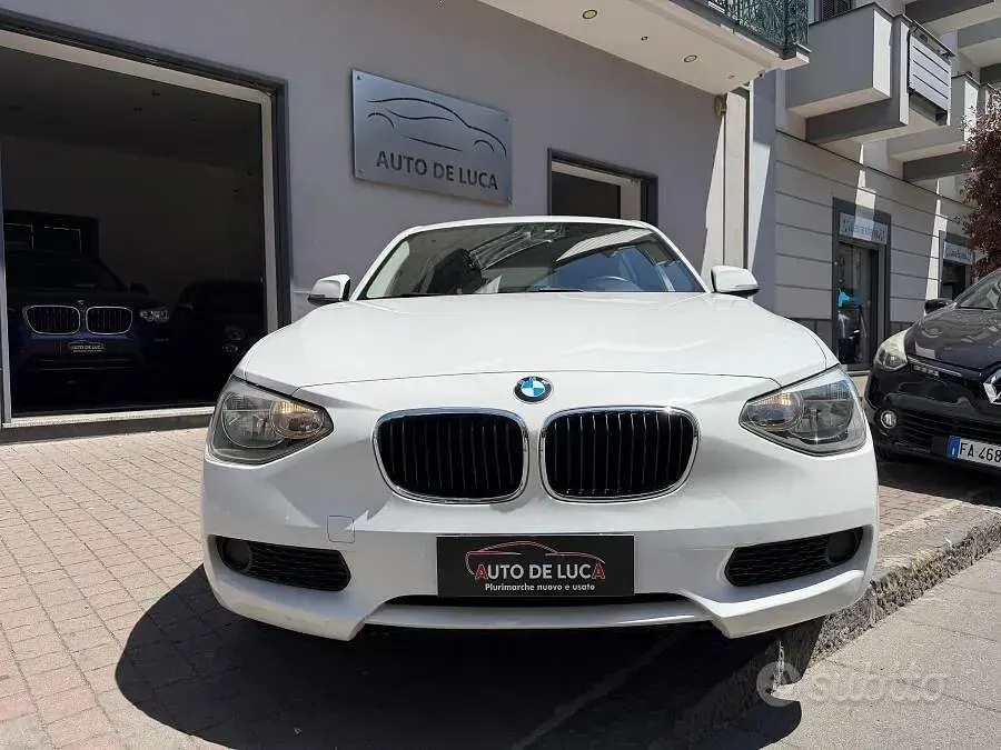 Usata BMW 116 Sport Line 116 CV (85 kW) 2013 Bianco Utilitaria