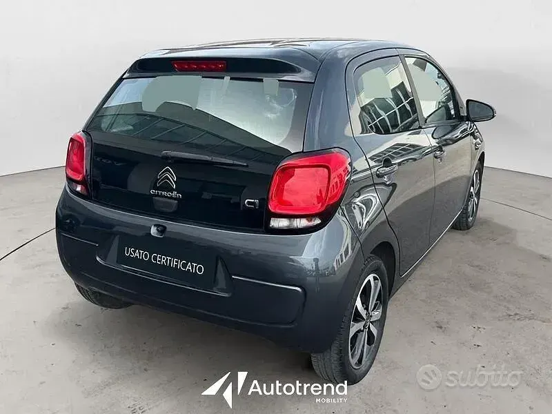 Usata Citroën C1 Feel 72 CV (52 kW) 2021 Grigio scuro Utilitaria