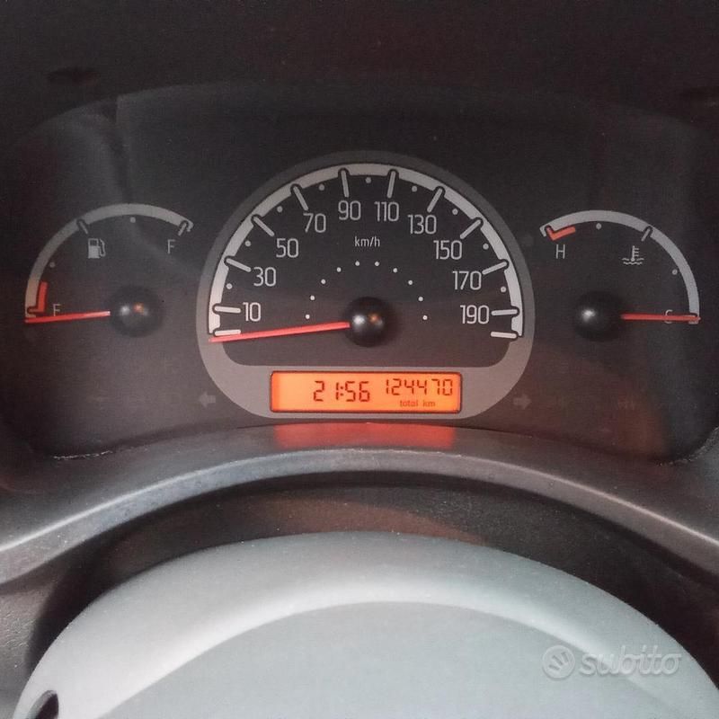 Usata Fiat Panda Lounge 69 CV (50 kW) 2012 Blu Utilitaria