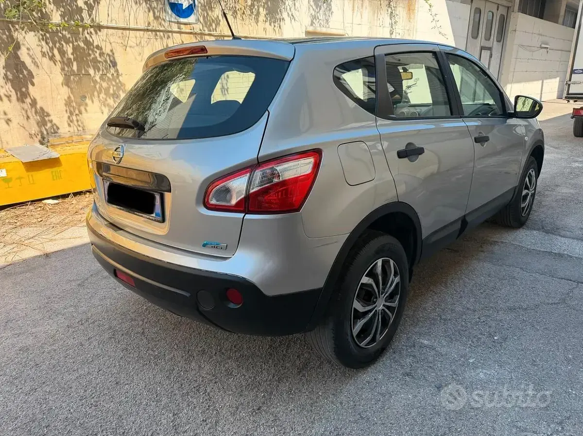 Usata Nissan Qashqai 110 CV (80 kW) 2011 Grigio SUV