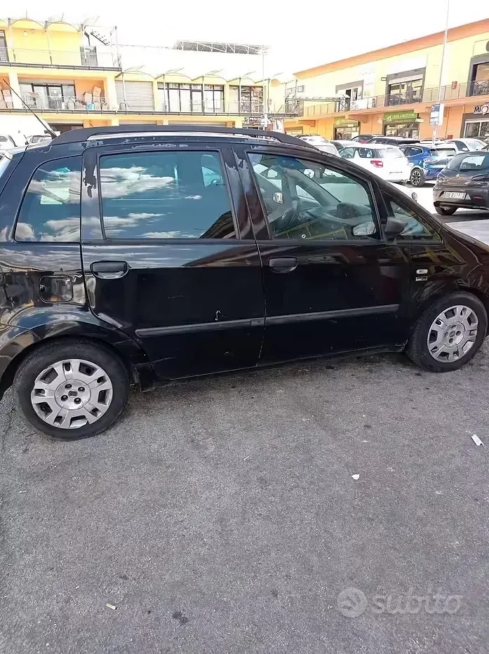 Usata Fiat Idea 69 CV (50 kW) 2007 Nero Monovolume