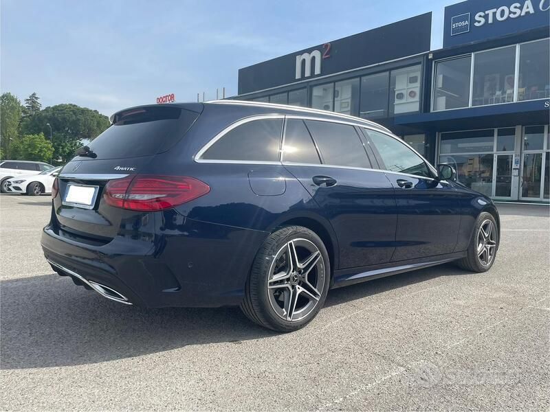 Usata Mercedes C220 Premium 194 CV (142 kW) 2019 Blu/azzurro Station wagon
