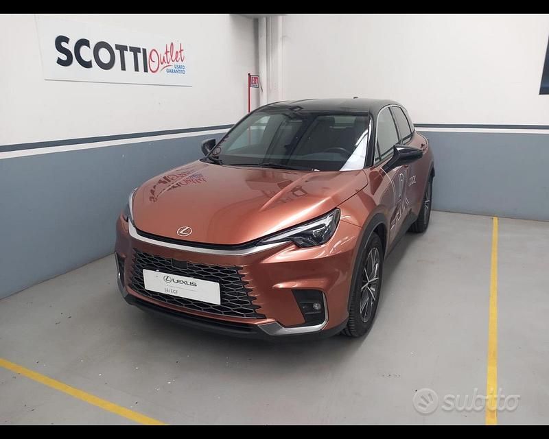 Giallo Usata 2024 Lexus LBX SUV | 32.900 € - Immagine 1/4