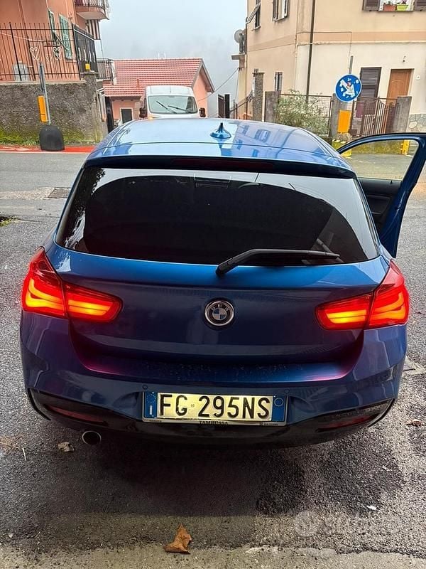 Usata BMW 118 Efficient Dynamics 150 CV (110 kW) 2017 Blu Utilitaria