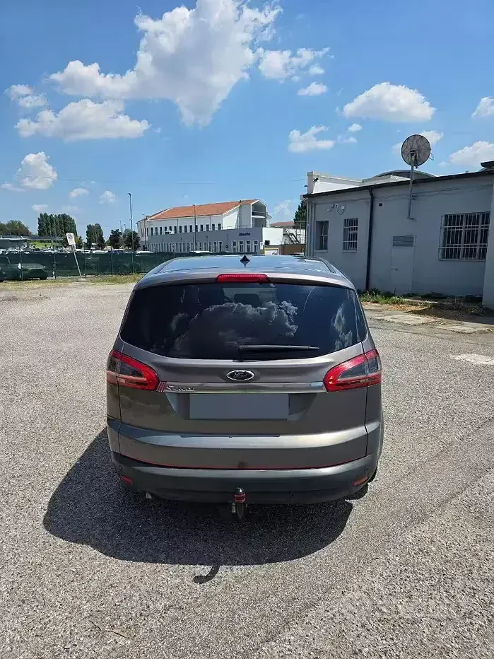 Usata Ford S-MAX S 163 CV (119 kW) 2013 Grigio Monovolume