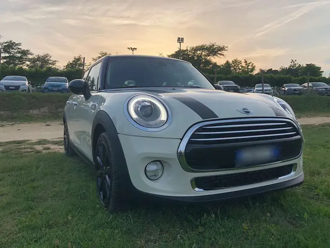 Usata Mini Cooper D 116 CV (85 kW) 2015 Bianco Utilitaria