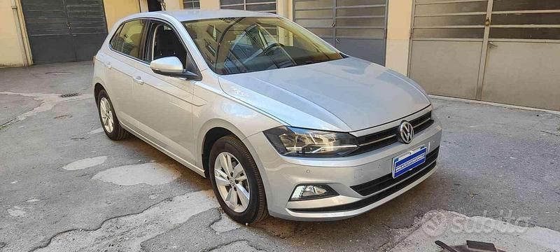 Usata VW Polo Comfortline 80 CV (58 kW) 2019 Grigio metallizzato Utilitaria