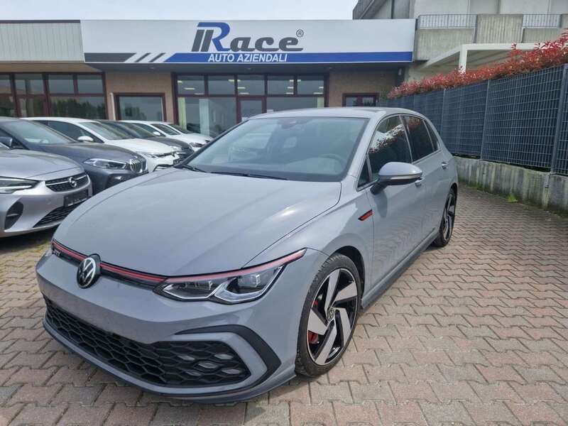 Grigio Usata 2022 VW Golf VIII GTI Tre volumi | 30.500 € (Super prezzo) - Immagine 1/4