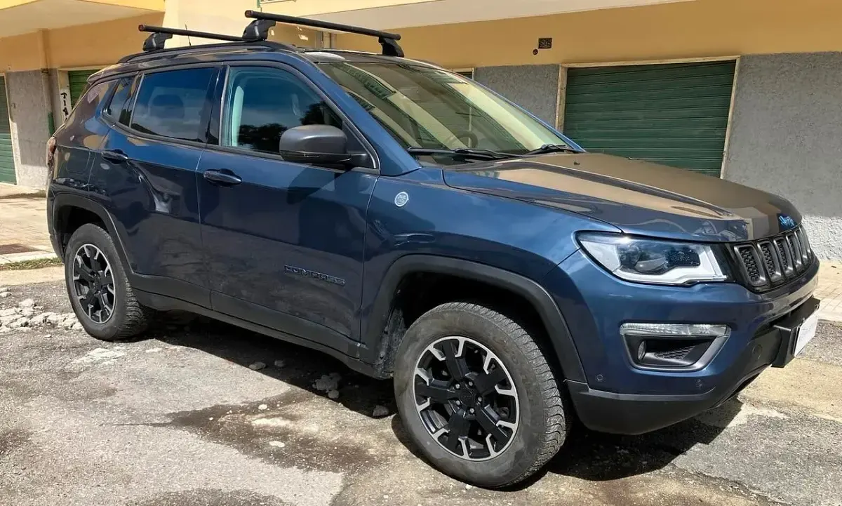 Usata Jeep Compass Trailhawk 240 CV (176 kW) 2021 Blu SUV