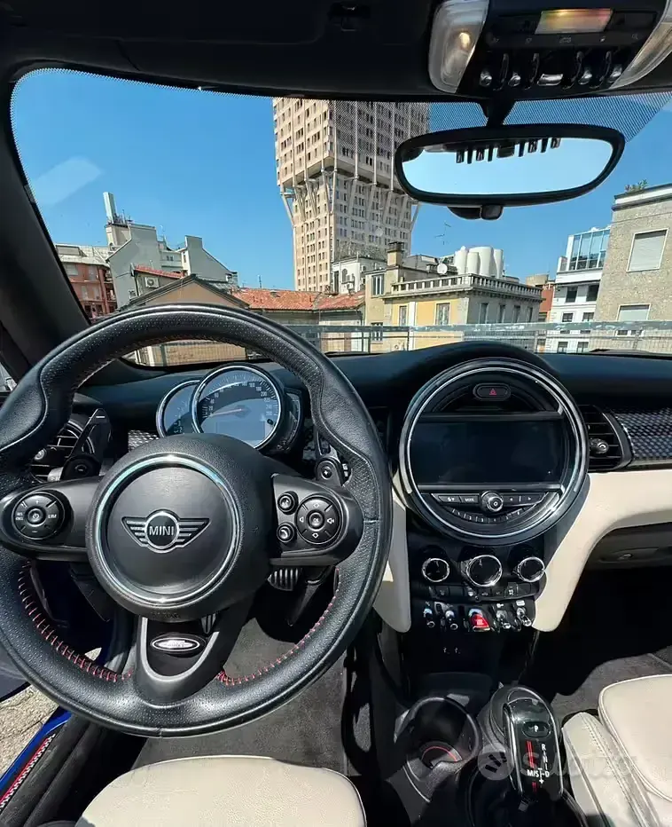 Usata Mini John Cooper Works Cabriolet 192 CV (141 kW) 2018 Bluazzurro Cabrio