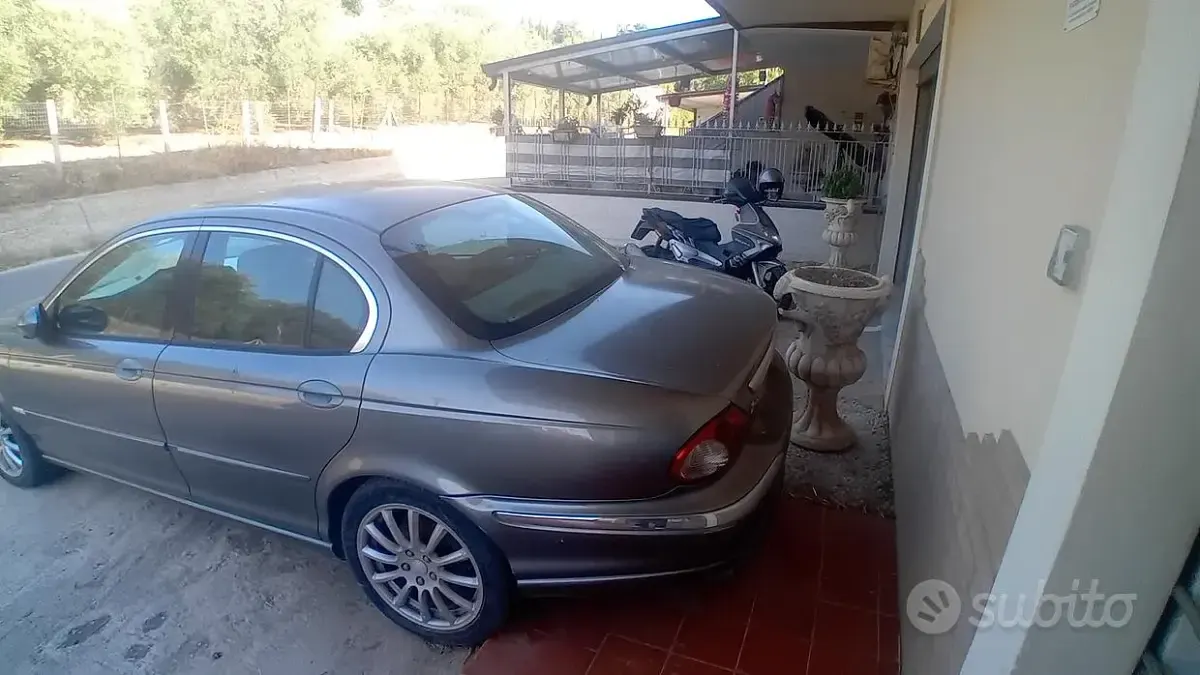 Usata Jaguar X-type 130 CV (95 kW) 2004 Berlina
