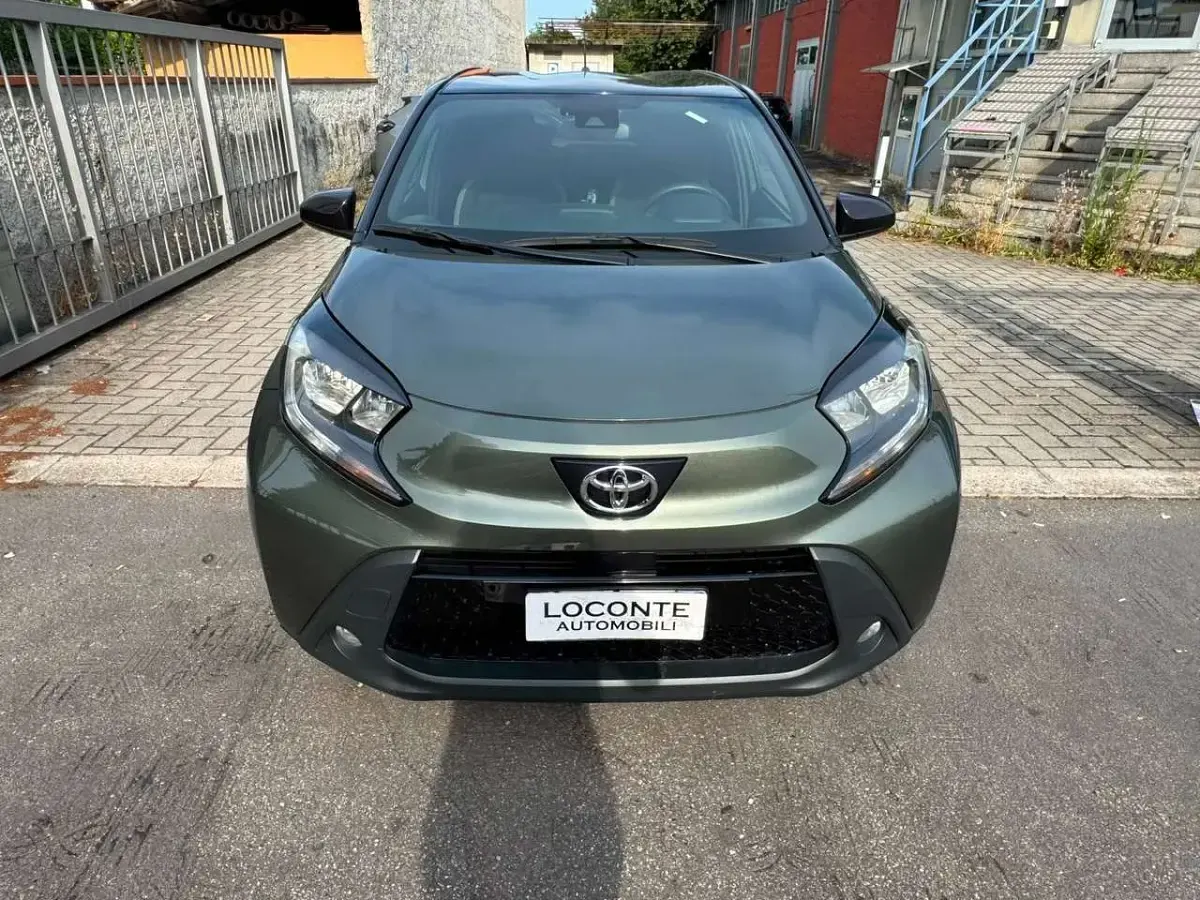 Usata Toyota Aygo X Limited 72 CV (52 kW) 2022 Grigio SUV