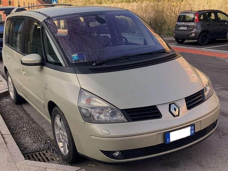 Usado Renault Espace Expression 120 CV (88 kW) 2005 Beige Monovolumen