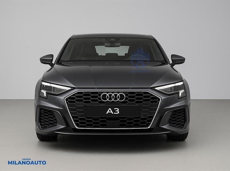 Begagnad Audi A3 Sportback S-Line 200 HK (147 kW) 2022 Grå Halvkombi