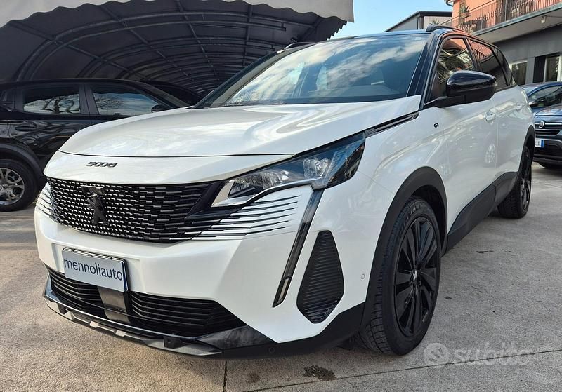 Usata Peugeot 5008 GT 130 CV (95 kW) 2022 Bianco SUV