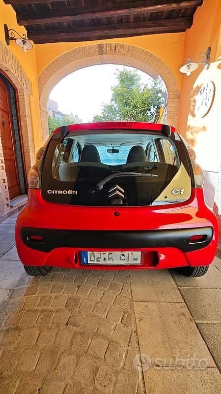 Usata Citroën C1 68 CV (50 kW) 2011 Rosso Utilitaria