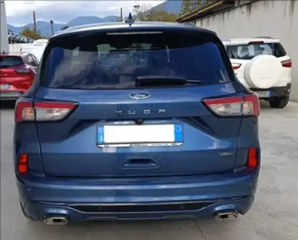 Usata Ford Kuga ST-Line X 225 CV (165 kW) 2023 Blue metallic (metalliclackierung) SUV