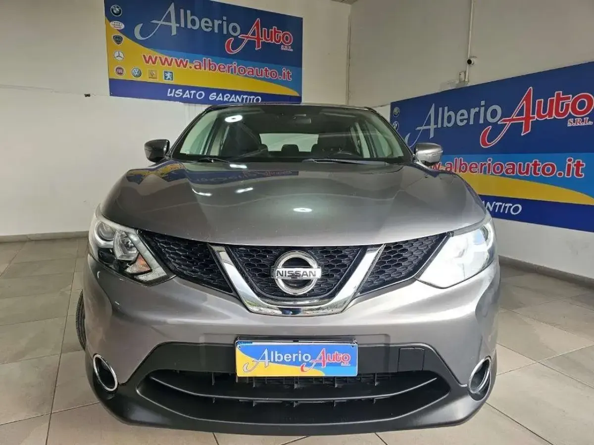 Gebraucht Nissan Qashqai Acenta Premium 131 PS (96 kW) 2016 Grau SUV
