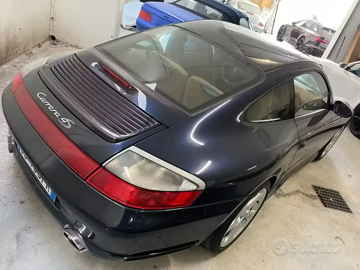 Usata Porsche 996 2002 Grigio