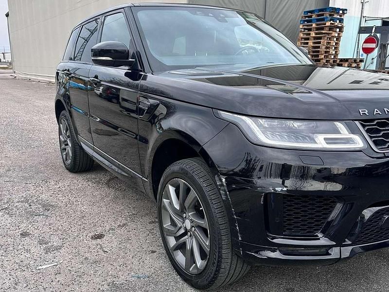 Käytetty Land Rover Range Rover Sport SE 249 HP (183 kW) 2018 Musta Katumaasturi