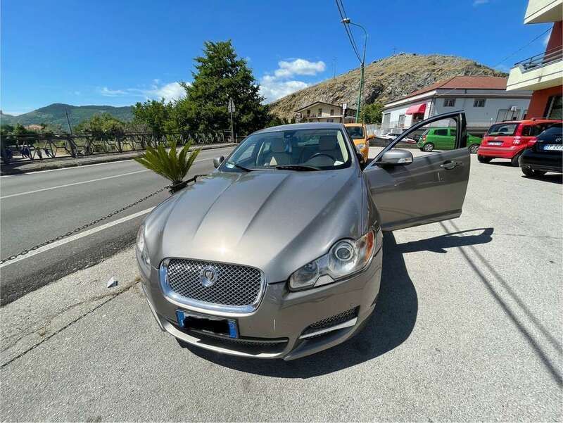 Usata 2008 Jaguar XF Premium Luxury Tre volumi | 5000 € (Ottimo prezzo) - Immagine 1/4