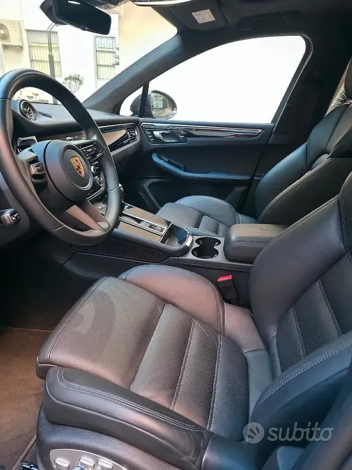 Usata Porsche Macan 265 CV (194 kW) 2022 Grigio SUV