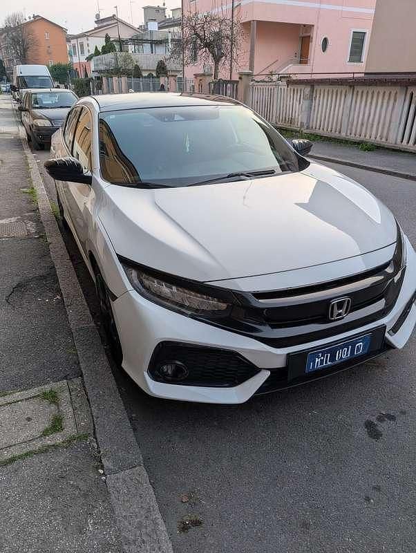 Usata Honda Civic Executive 120 CV (88 kW) 2018 Berlina