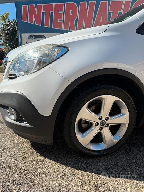 Usata Opel Mokka Cosmo 130 CV (95 kW) 2014 Bianco SUV