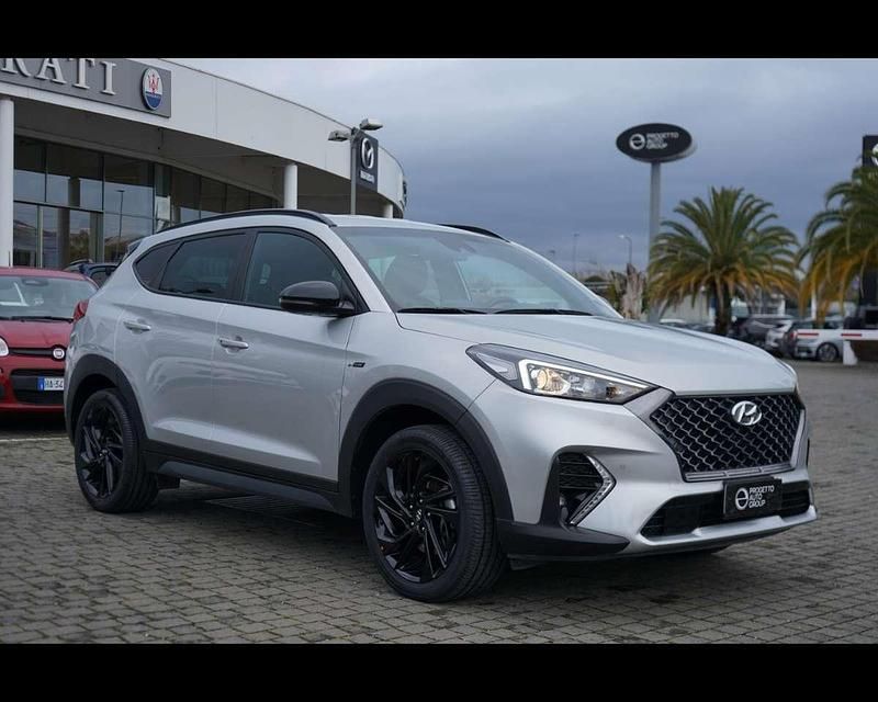 Usata Hyundai Tucson XPrime 144 CV (105 kW) 2019 Sleek silver SUV