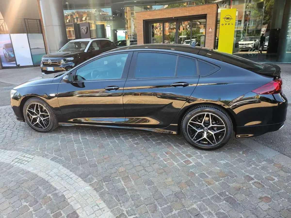 Usata Opel Insignia GS Line 136 CV (100 kW) 2022 Nero Berlina