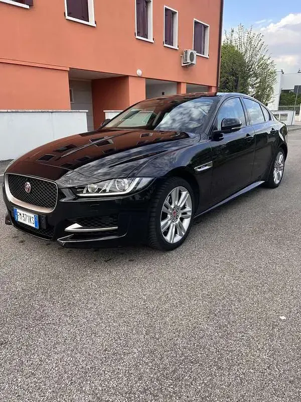 Occasion Jaguar XE R-Sport 179 ch (131 kW) 2017 Berline