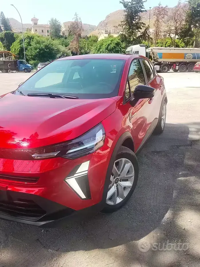 Nuova Renault Captur Evolution 116 CV (85 kW) 2026 Rosso SUV