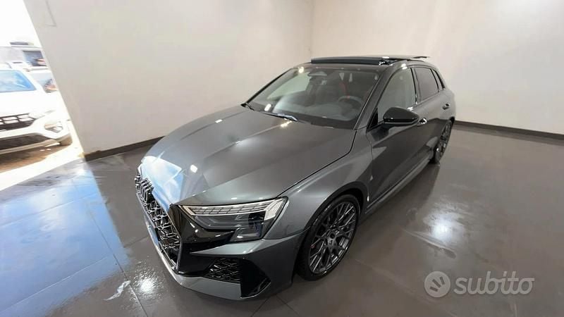 Nuova Audi RS3 Sportback 400 CV (294 kW) 2025 Grigio Utilitaria