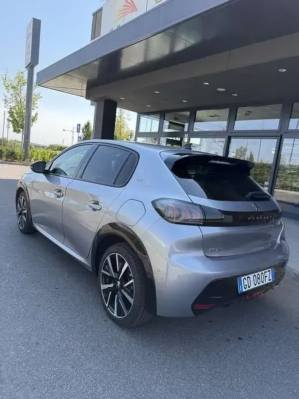 Usata Peugeot 208 Allure 120 CV (88 kW) 2021 Utilitaria