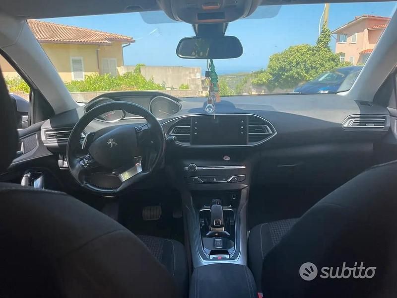 Usata Peugeot 308 SW 131 CV (96 kW) 2021 Grigio Station wagon