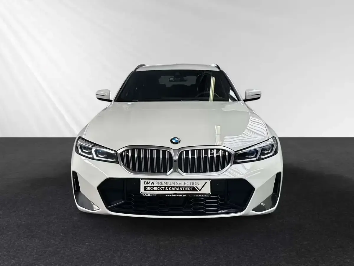Usata BMW 330 M Sport 245 CV (180 kW) 2025 Bianco Station wagon