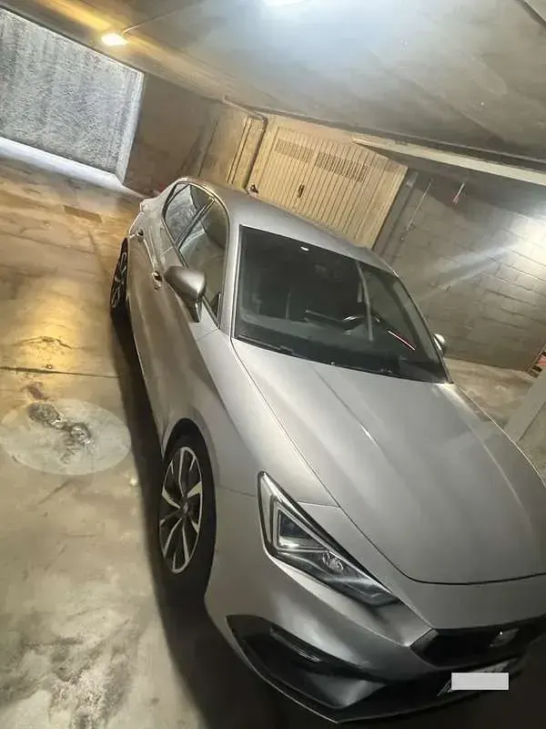Usata Seat Leon FR 150 CV (110 kW) 2021 Grigio Berlina