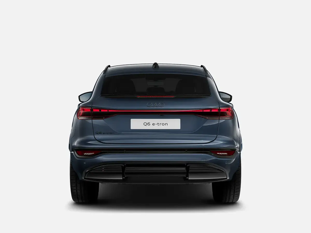 Nuova Audi Q6 Sportback e-tron S-Line 119 kW (163 CV) 2026 Blu plasma metallizzato SUV