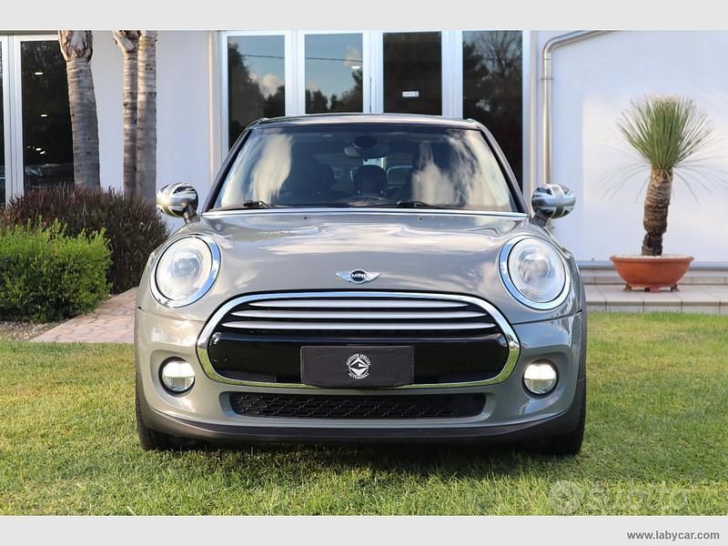 Käytetty Mini Cooper D 116 HP (85 kW) 2015 Harmaa Viistoperä