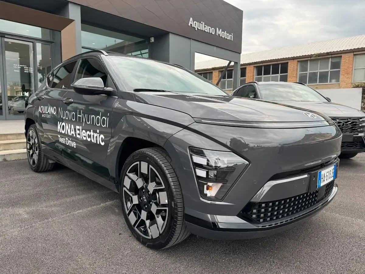 Usata Hyundai Kona 160 kW (218 CV) 2025 Grigio SUV