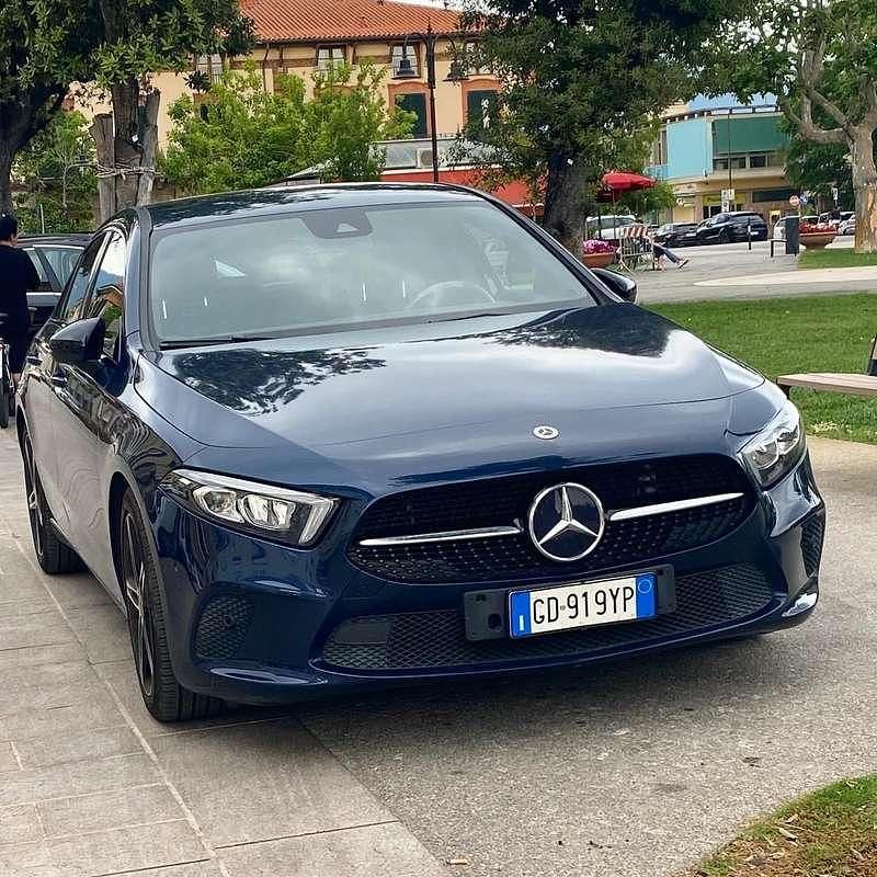 Usata 2021 Mercedes A180 Edition Tre volumi | 21.998 € (Super prezzo) - Immagine 1/4