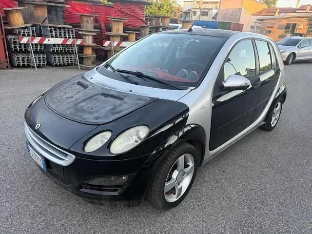 Usata Smart ForFour Passion 67 CV (49 kW) 2005 Nero Utilitaria