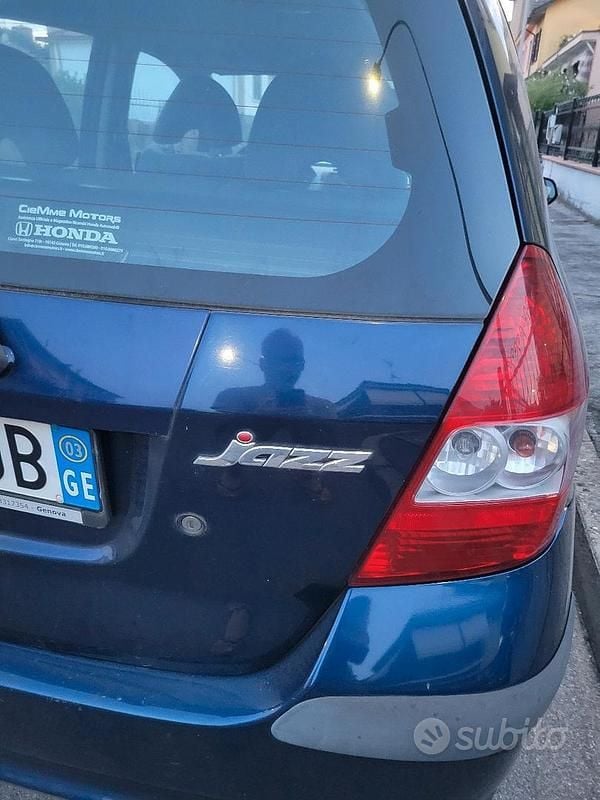 Usata Honda Jazz 78 CV (57 kW) 2003 Blu Utilitaria
