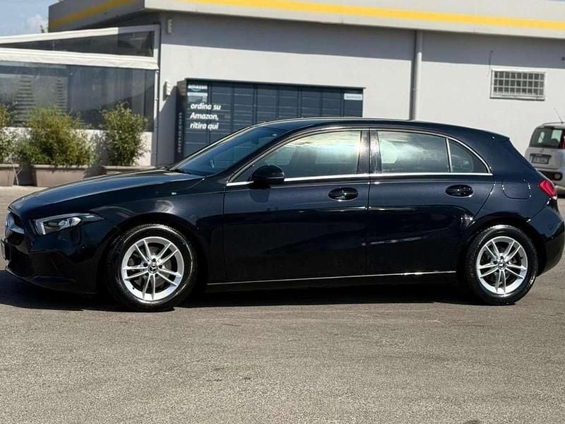 Gebraucht Mercedes A180 116 PS (85 kW) 2019 Other Limousine