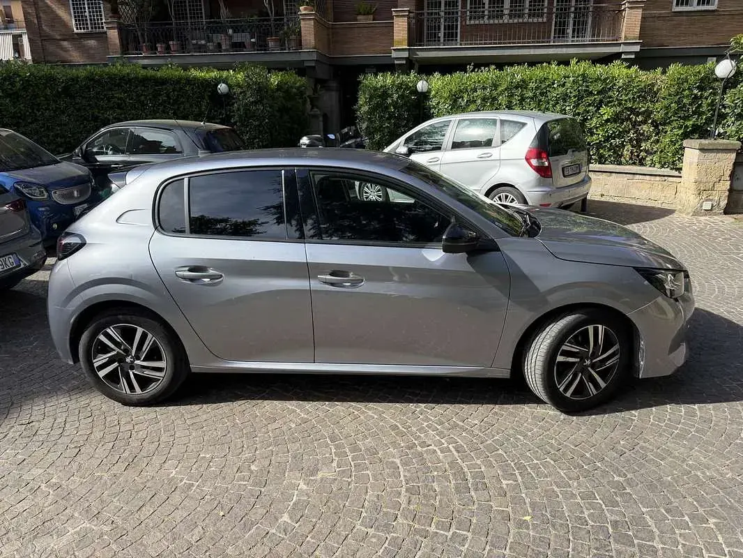 Usata Peugeot 208 Allure 101 CV (74 kW) 2022 Utilitaria